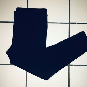 FINAL PRICE‼️VICEN CAMUTO black leggings Size L